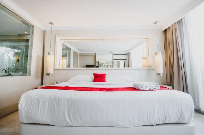 Reddoorz Plus @ Hr Muhammad Surabaya Ngoại thất bức ảnh